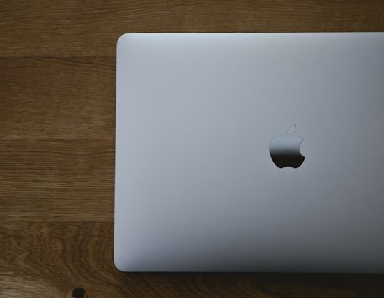 Apple has discontinued the Mac Pro, ending a 20-year chapter for one of its most famous desktop computers and leaving the Mac Studio as the main high-end option for most professional users. The move was confirmed after the Mac Pro disappeared from Apple’s website, and reports say Apple does not plan to bring out another hardware version.