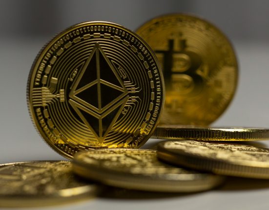 Charles Schwab plans to let clients buy spot Bitcoin and Ethereum directly.