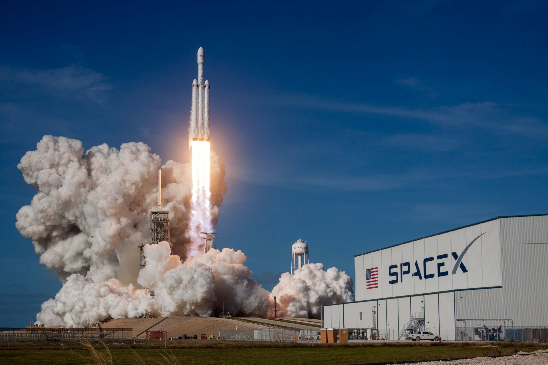Elon Musk is reportedly asking banks tied to the SpaceX IPO to buy Grok subscriptions.